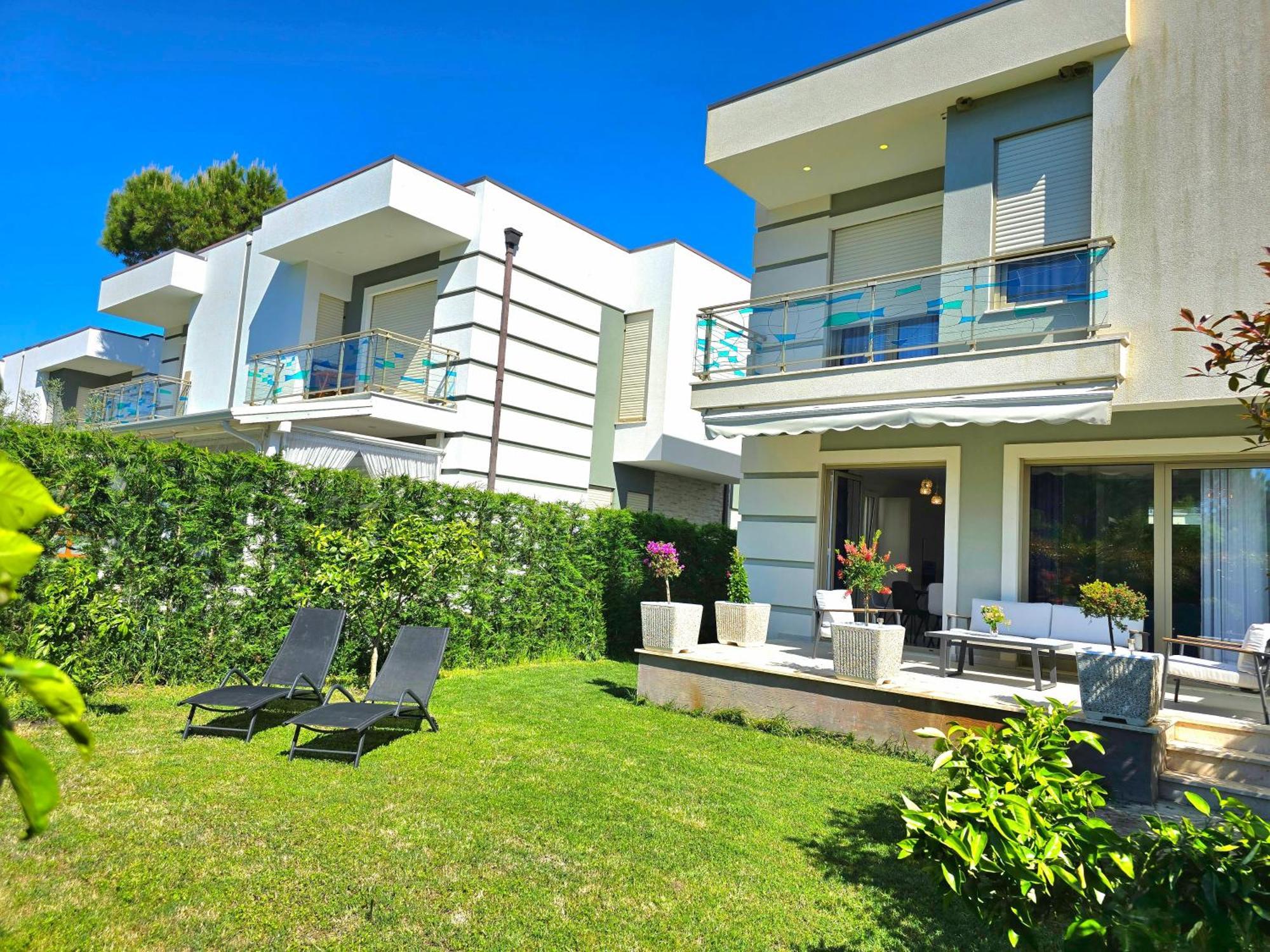 Modern Villas At Perla Resort Durrës 外观 照片